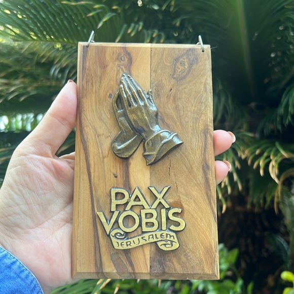 Vintage Pax Vobis and Praying Hands on Wood - Picture 9 of 16